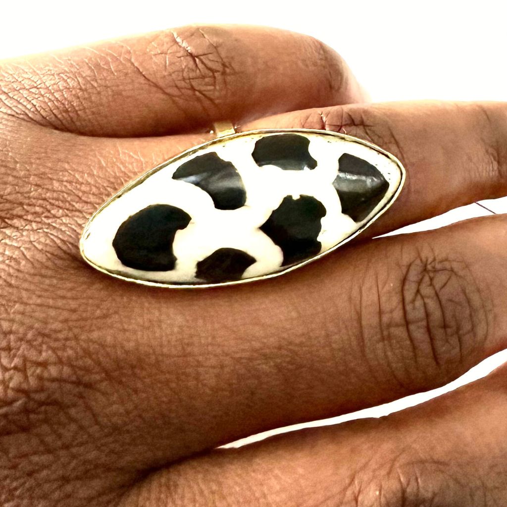 ONTSIA Magnificent 3-piece Earrings and Ring brass Set