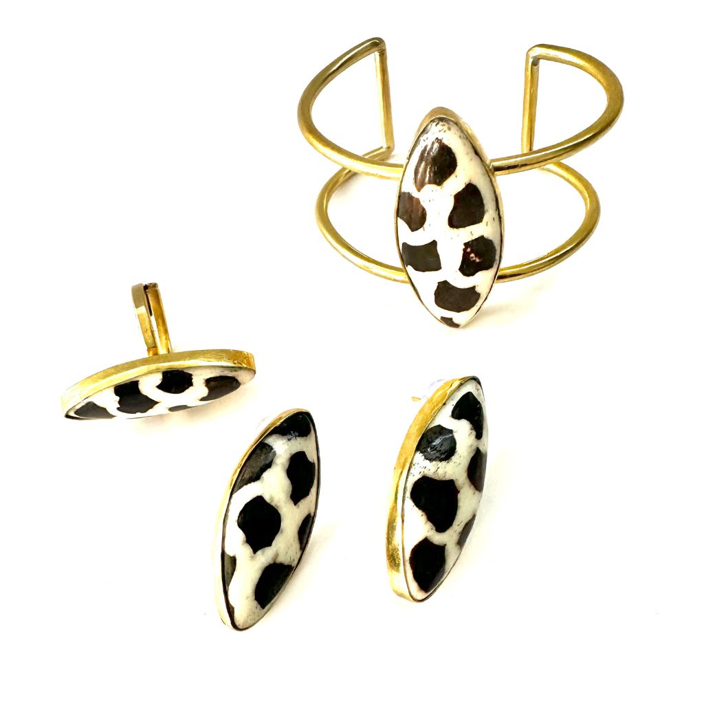 ONTSIA Magnificent 3-piece Earrings and Ring brass Set