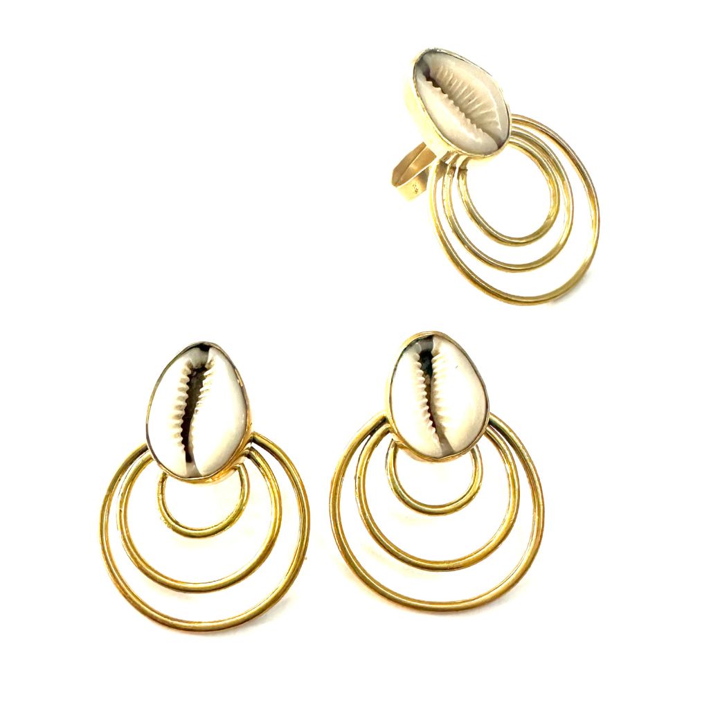 MPIREWA Magnificent 2-piece Earrings and Ring brass Set