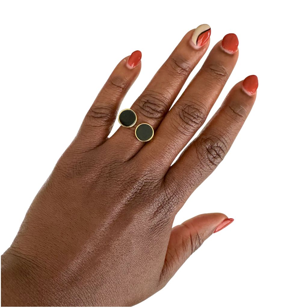 Minimalist Brass Ring – Subtle Elegance